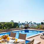 Villa Florenca By Algarve Vacation Albufeira