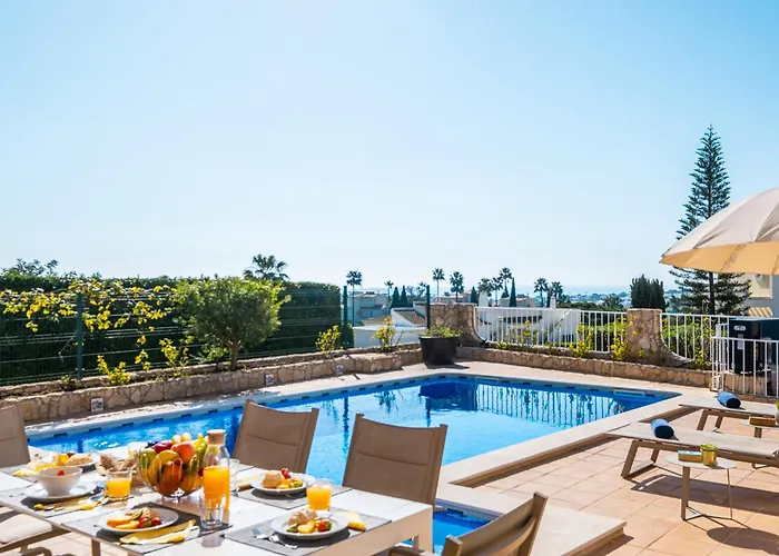 Villa Florenca By Algarve Vacation Albufeira
