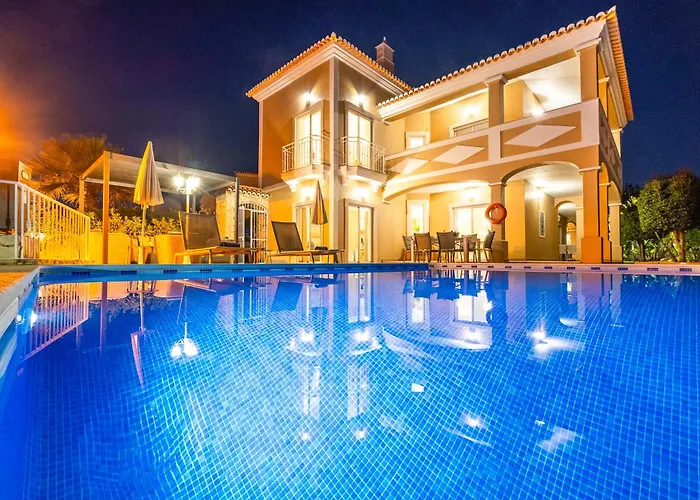 Villa Florenca By Algarve Vacation Albufeira
